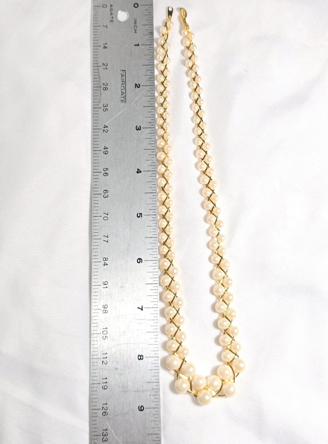 Vintage Elegant Dainty Classic Chic Woven Faux Pearl  and Gold  Tone Necklace